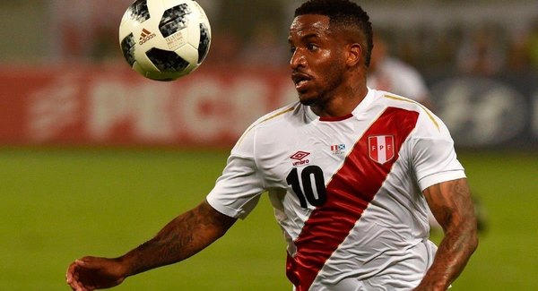 Jefferson Farfán regresa al fútbol peruano para intentar 'revivir' al Alianza Lima