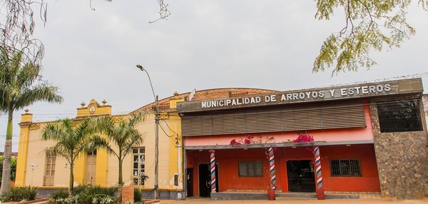 Concejales de Arroyos y Esteros denuncian que no perciben su salario hace más de un año | Ñanduti