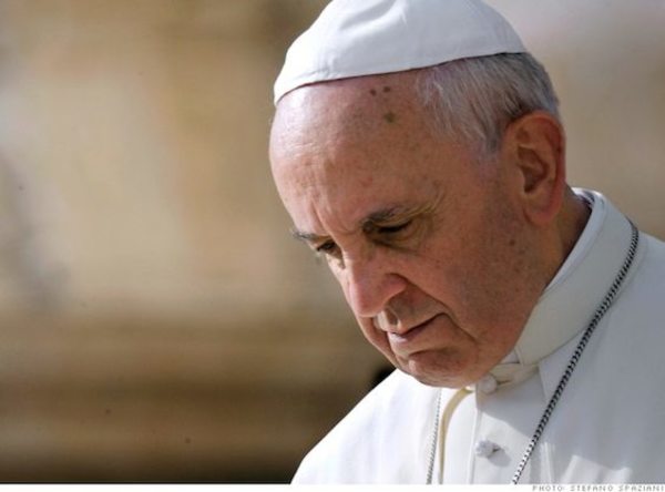 Crónica / El papa le aplicó tijera a los salarios de cardenales