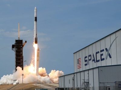 Elon Musk: «SpaceX está desarrollando los cohetes necesarios para hacer la vida multiplanetaria» | OnLivePy