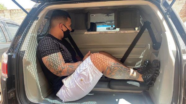 Expulsan del país a supuesto líder del PCC junto a 5 miembros