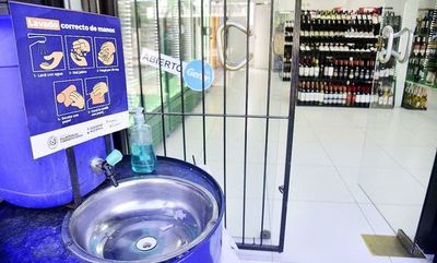Bodegueros se consideran “en el limbo” con venta de alcohol y Policía dice que se permite delivery - Nacionales - ABC Color