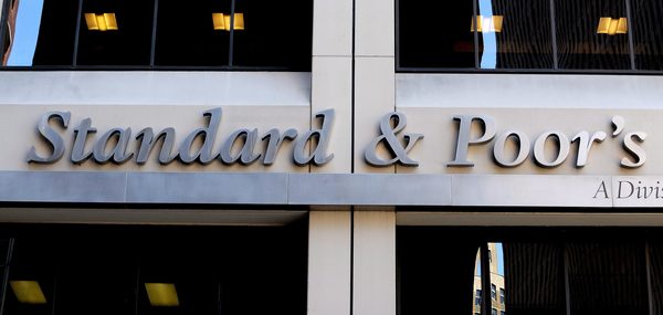 S&P rebaja la calificación de Chile y prevé una "debilidad estructural" económica - MarketData