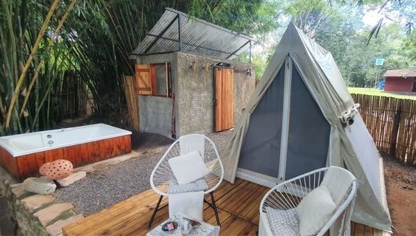 Variedad de alojamientos y restó bar: la oferta de Camping Tacuara en Independencia