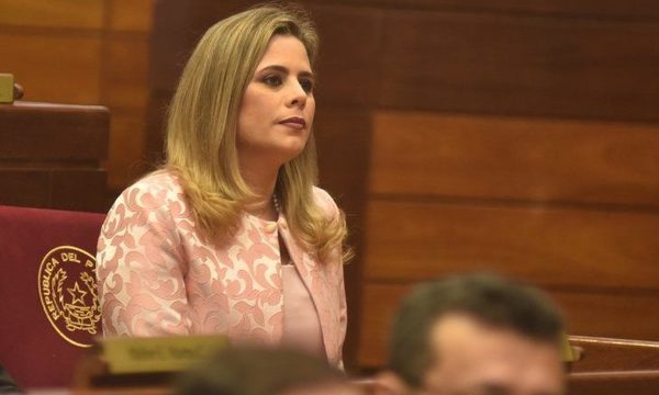 Diputada Kattya González realiza grave denuncia - Telefuturo