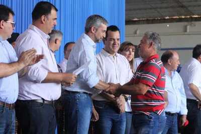 Gobierno desembolsa recursos del Seguro Agrícola para labriegos que perdieron cultivos - El Trueno
