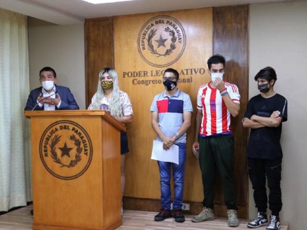 Jóvenes solicitan a DDHH del Senado que se expida por torturas durante protestas
