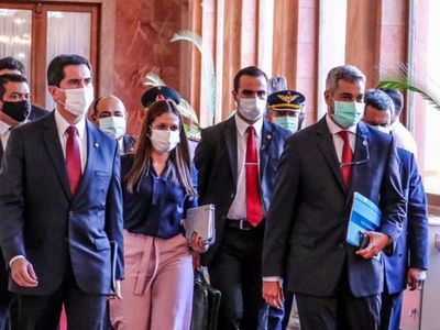 Iglesia pide a Abdo que dé la cara en medio de incertidumbre y caos