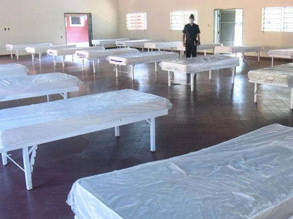 Montan un “Hospital de Guerra” en las FFAA para recibir a los internados