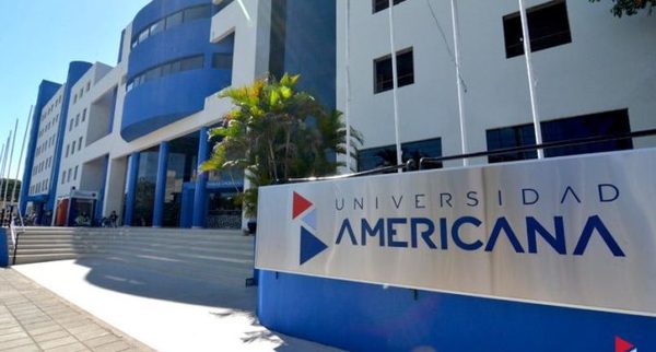 La Universidad Americana reconoce a alumna "trans" y la matricula con su nuevo nombre - El Trueno