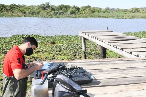 Ya está listo el informe del análisis realizado a aguas de la laguna contaminada en Limpio - El Trueno