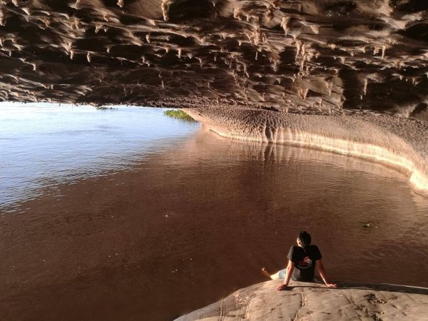 Periodista promociona el turismo interno y es suceso en las redes - El Trueno