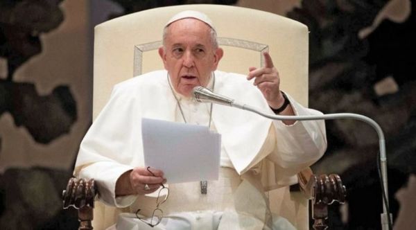 El papa denuncia que las mafias están explotando la pandemia