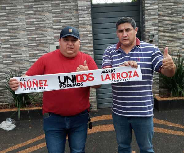 Mario Larroza realiza recorrido presentando sus propuestas para la Junta Municipal - La Clave
