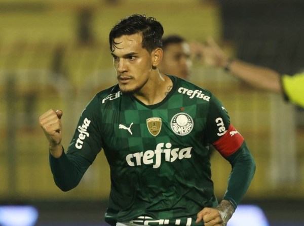 Gustavo Gómez anota para Palmeiras en Brasil