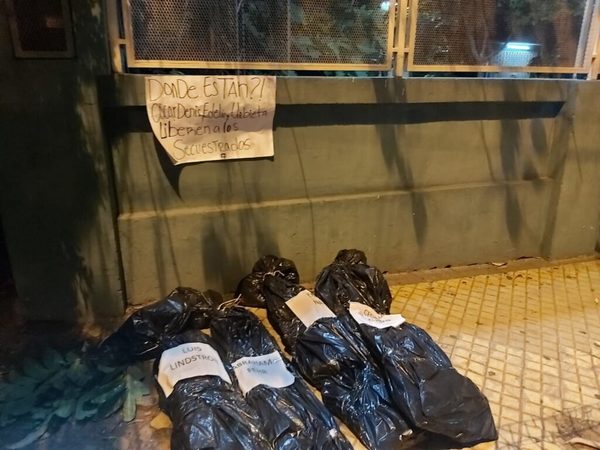 Abandonan bolsas mortuorias en la sede del Partido Tekojoja | OnLivePy