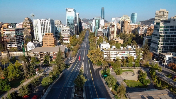 Chile anuncia cuarentena total en toda la Región Metropolitana de Santiago