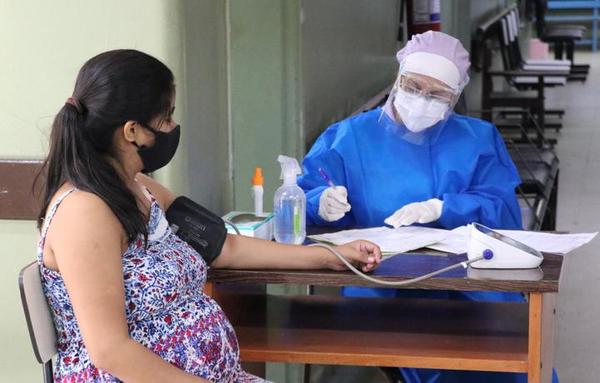 Hospital de Clínicas atiende a embarazadas con covid-19