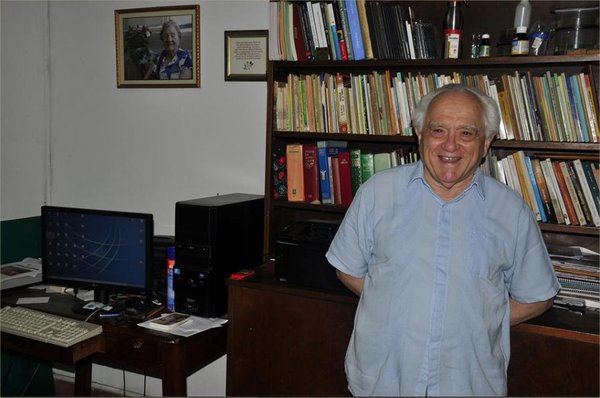 Falleció el sacerdote José Caravias, defensor de la democracia y los derechos humanos