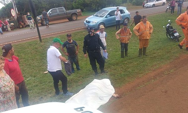 Sexagenaria muere arrollada al cruzar la ruta