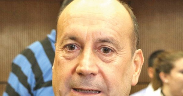 La Nación / “Cachito” y sus aliados lograron postergar el recorte de los aumentazos
