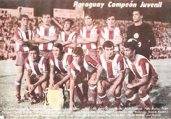 Cincuenta años de un título histórico - Fútbol - ABC Color