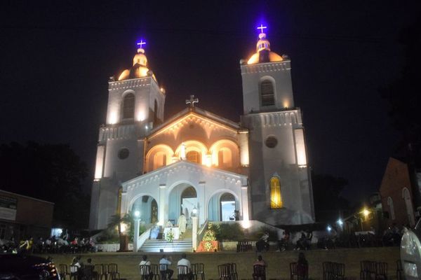Obispo lamenta que medidas sanitarias por pandemia coincidan con Semana Santa - Nacionales - ABC Color