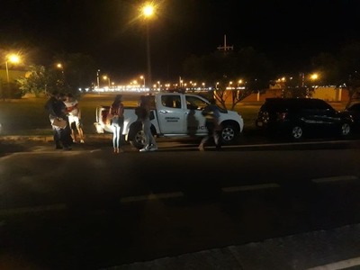INCAUTAN AUTOMÓVIL DE MADRUGADA, CON 4 OCUPANTES Y EL CONDUCTOR ALCOHOLIZADO