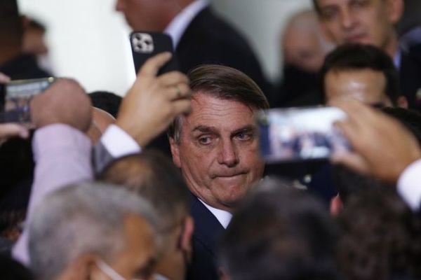 Piden investigar a Bolsonaro por crímenes contra la salud