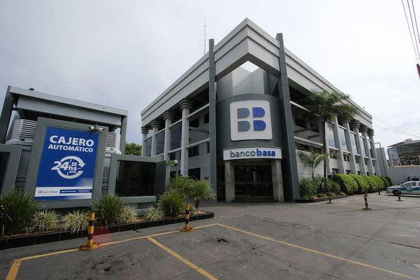 Nuevo horario de atención de entidades bancarias rige desde mañana