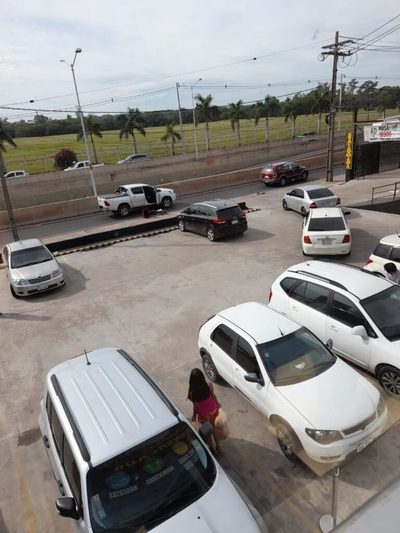 Roban unos G. 50 millones en asalto tipo comando en zona Superviaducto | Ñanduti
