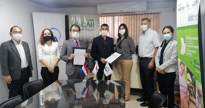 La Nación / JICA apoya inclusión financiera de productores rurales con equipos e insumos