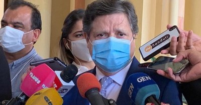 La Nación / “Para las vacunas de Covax quiero organizar una quiniela para saber cuándo llegan”, dice canciller