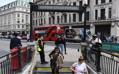 Los británicos enfrentarán multas de casi 7.000 dólares si salen del país a vacacionar - Megacadena — Últimas Noticias de Paraguay