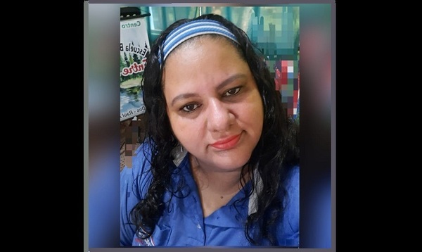 Directora de escuela muere por covid esperando cama de terapia intensiva