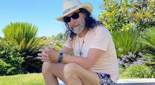 "Salvo que sepas resucitar, quédate en casa", el mensaje de Marco Antonio Solís
