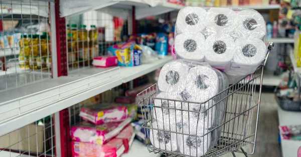 Advierten de una posible escasez mundial de papel higiénico - SNT