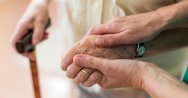 Científicos descifran cuáles son los síntomas psicológicos que predicen la aparición de la demencia - SNT