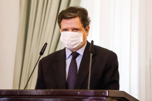 Euclides ipochy y se le chispoteó: en  vez de decir el apellido Escoto (de  la OPS) le salió “escroto” (Video)