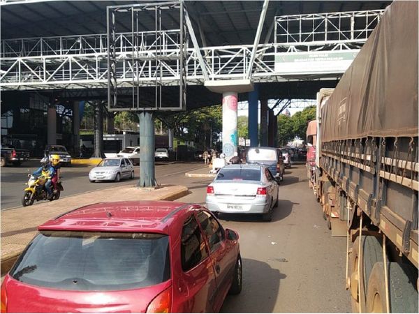 Fronteras con Brasil estarán controladas y compras se realizarán por delivery