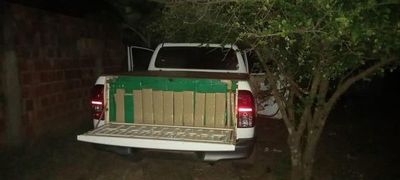 Ubican en Zanja Pytã dos camionetas cargadas con marihuana lista para ir al Brasil, pero no a sus encargados  - Nacionales - ABC Color