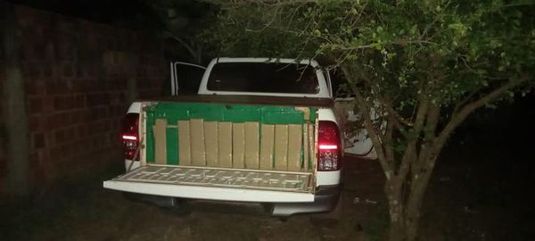 Ubican en Zanja Pytã dos camionetas cargadas con marihuana lista para ir al Brasil, pero no a sus encargados - Nacionales - ABC Color