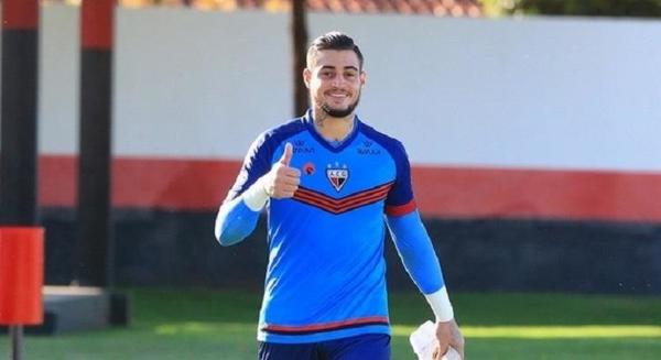 Cerro Porteño le da la bienvenida a Jean Paulo Fernandes