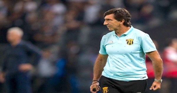 La Nación / Costas recompone el equipo