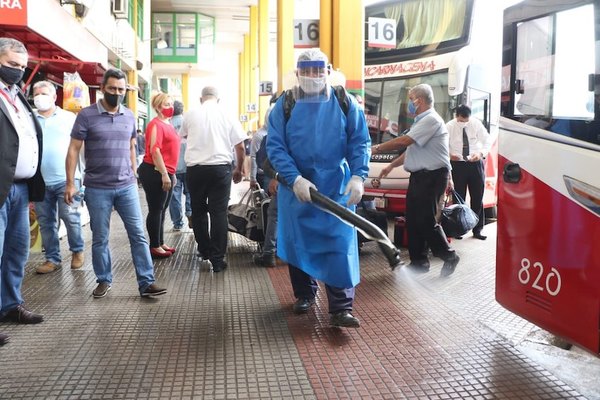 Crónica / “En estos días miles ya se rajaron al interior”