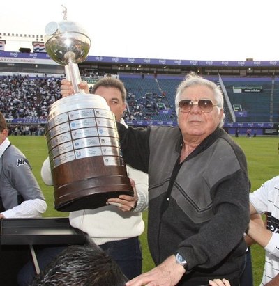 Crónica / Osvaldo Domínguez es otra víctima del covid