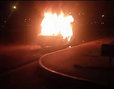 MBURURU Y SU GRUPO QUEMARON PATRULLERA Y ATACARON A AUTOMOVILISTAS EN CDE
