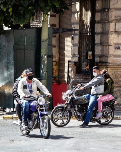 Confirman más de 2.000 casos nuevos de coronavirus y otros 48 fallecidos