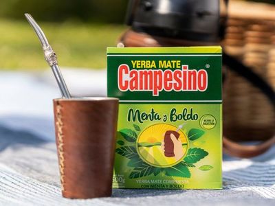 Yerba mate para el mundo: Campesino lleva tradición y leyenda a otros 10 países