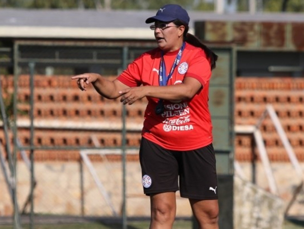 Paraguay tiene a sus convocadas para el juego ante Japón